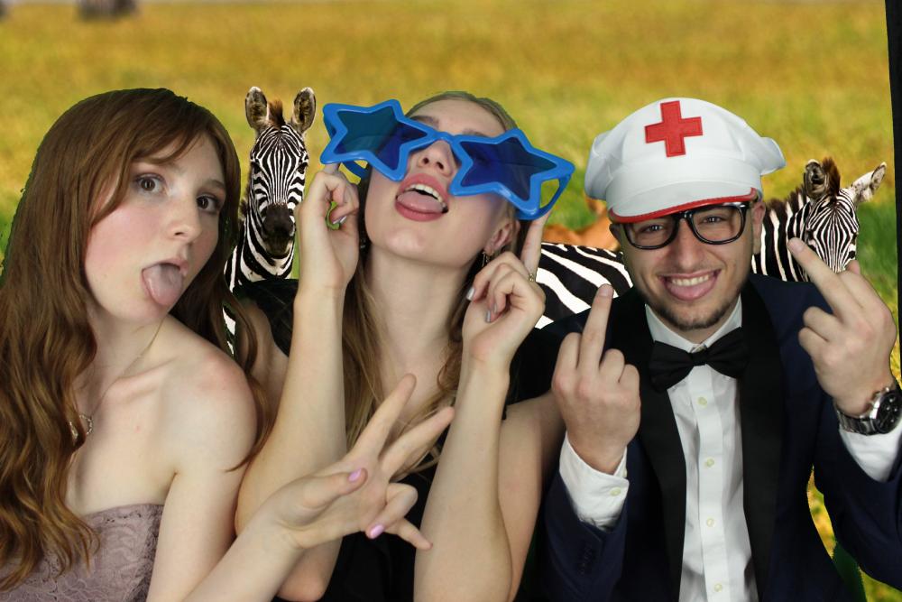 Christ School Prom | View more photos from the event at gallery.myphotoboothexperience.co.uk/u/MyPhotoBoothExperienceLtd/Christ-School-Prom